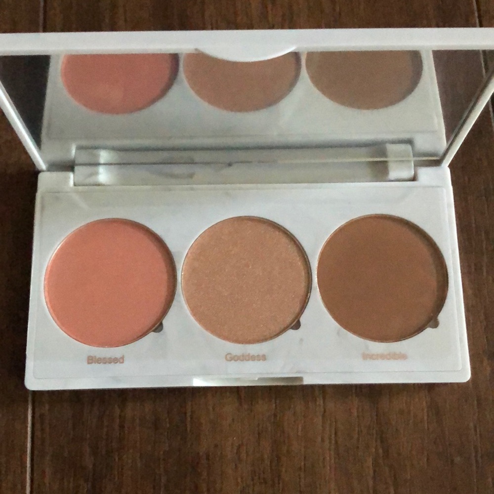 🌹 NWT Real Her cheek trio